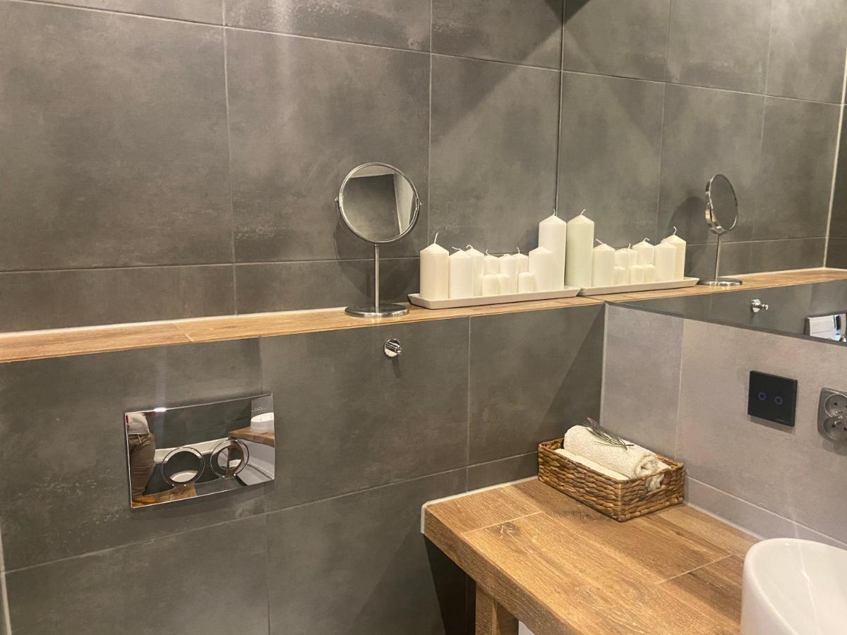 Apartament Centrum- Art&Design Konin  Luaran gambar