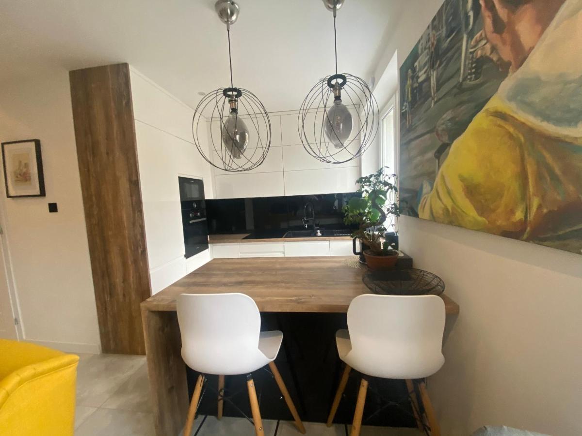Apartament Centrum- Art&Design Konin  Luaran gambar