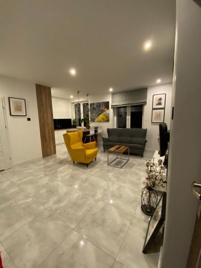 Apartament Centrum- Art&Design Konin  Luaran gambar