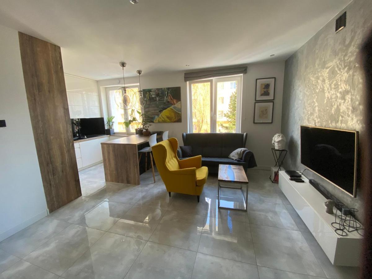 Apartament Centrum- Art&Design Konin  Luaran gambar