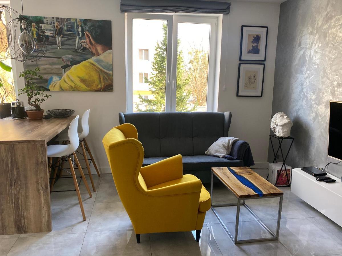 Apartament Centrum- Art&Design Konin  Luaran gambar